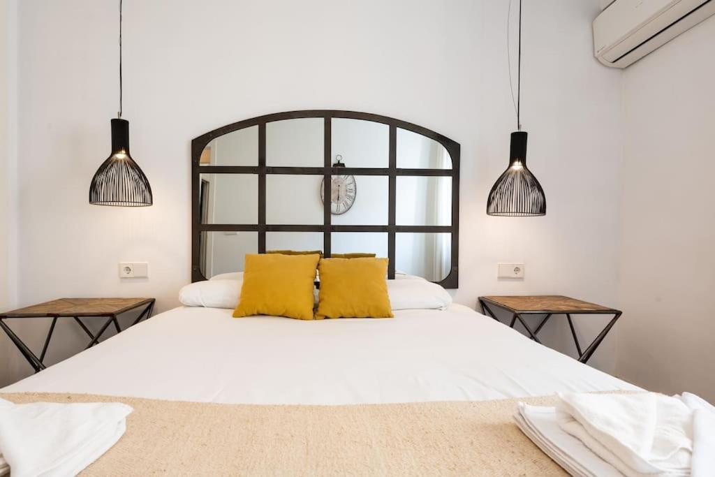 Super Central Malaga Flat With Terrace And Free Parking Zewnętrze zdjęcie