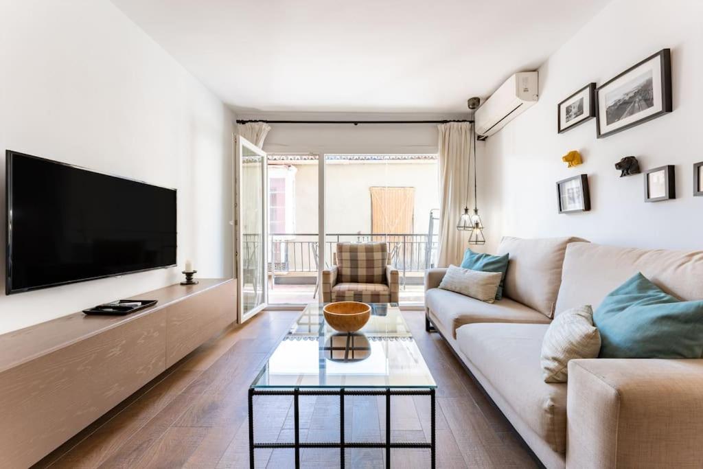 Super Central Malaga Flat With Terrace And Free Parking Zewnętrze zdjęcie