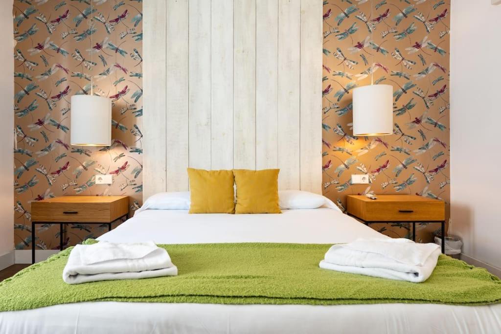 Super Central Malaga Flat With Terrace And Free Parking Zewnętrze zdjęcie