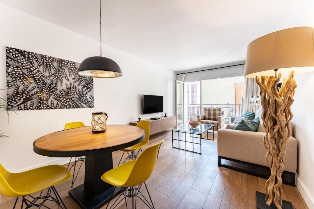 Super Central Malaga Flat With Terrace And Free Parking Zewnętrze zdjęcie